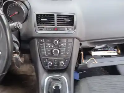 Veículo de Sucata opel meriva b monospace (s10) 1.4 lpg (75) do ano 2014 alimentado b14nel