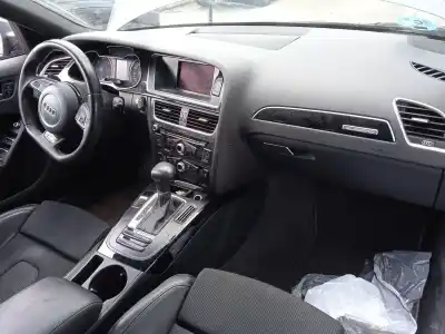 Scrapping Vehicle audi a4 b8 avant (8k5) 3.0 tdi quattro of the year 2015 powered ckvc