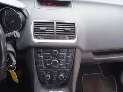 Scrapping Vehicle opel meriva b monospace (s10) 1.7 cdti (75) of the year 2010 powered a17dts