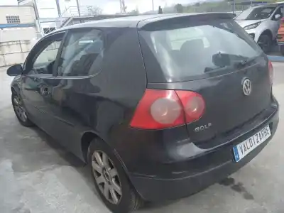 Veículo de Sucata volkswagen golf v (1k1) 1.9 tdi do ano 2004 alimentado bkc