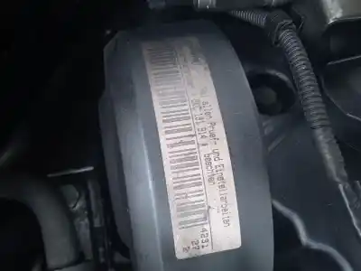 Veículo de Sucata volkswagen golf v (1k1) 1.9 tdi do ano 2004 alimentado bkc