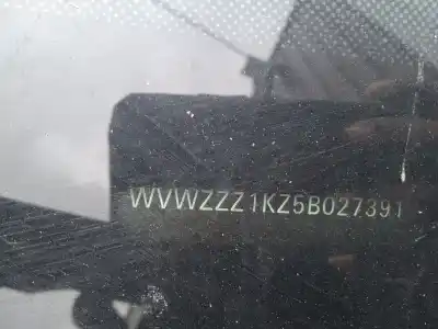 Veículo de Sucata volkswagen golf v (1k1) 1.9 tdi do ano 2004 alimentado bkc