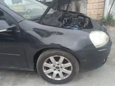 Veículo de Sucata volkswagen golf v (1k1) 1.9 tdi do ano 2004 alimentado bkc