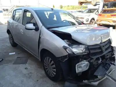 Veículo de Sucata DACIA SANDERO II 1.5 DCI 75 / BLUE DCI 75 (B8JW, B8M4, B8AH, B8M7, B8M6) do ano 2015 alimentado K9K626