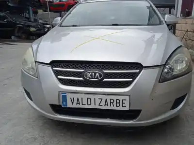 Veículo de Sucata kia cee'd fastback (ed) 1.6 crdi 115 do ano 2007 alimentado d4fb
