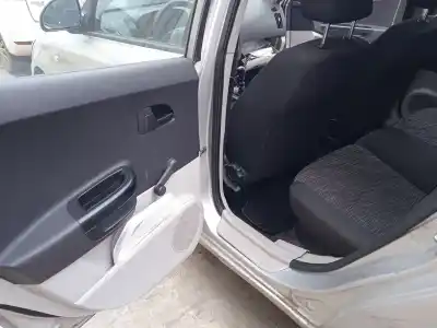 Veículo de Sucata kia cee'd fastback (ed) 1.6 crdi 115 do ano 2007 alimentado d4fb