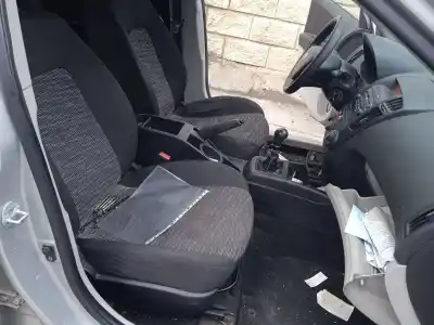 Veículo de Sucata kia cee'd fastback (ed) 1.6 crdi 115 do ano 2007 alimentado d4fb