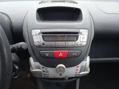 Veículo de Sucata citroen c1 (pm_, pn_) 1.0 do ano 2010 alimentado 1kr