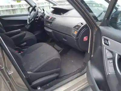 Scrapping Vehicle citroen c4 picasso i monospace (ud_) 1.6 hdi of the year 2010 powered 9hz