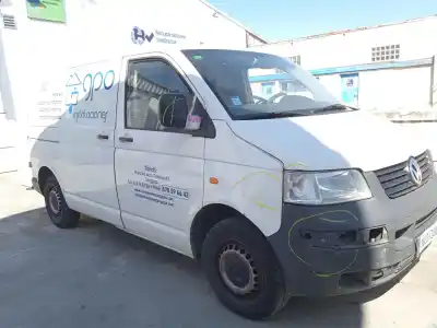 Здавання транспортного засобу VOLKSWAGEN TRANSPORTER V FURGÓN (7HA, 7HH, 7EA, 7EH) 1.9 TDI року 2005 потужний AXB