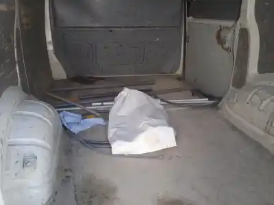 Здавання транспортного засобу volkswagen transporter v furgón (7ha, 7hh, 7ea, 7eh) 1.9 tdi року 2005 потужний axb