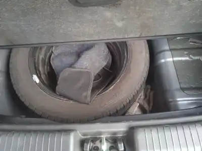 Sloopvoertuig kia venga (yn) 1.6 crdi 128 van het jaar 2010 aangedreven d4fb