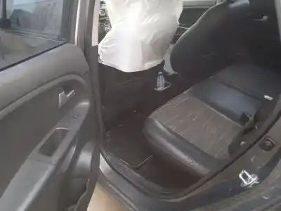 Sloopvoertuig kia venga (yn) 1.6 crdi 128 van het jaar 2010 aangedreven d4fb