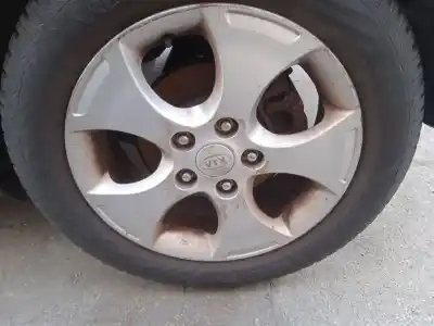 Sloopvoertuig kia venga (yn) 1.6 crdi 128 van het jaar 2010 aangedreven d4fb