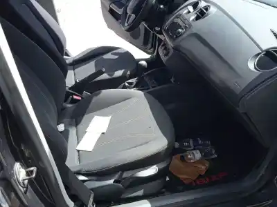 Veículo de Sucata seat ibiza iv sc (6j1, 6p5) 1.4 do ano 2011 alimentado cggb