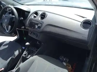 Veículo de Sucata seat ibiza iv sc (6j1, 6p5) 1.4 do ano 2011 alimentado cggb