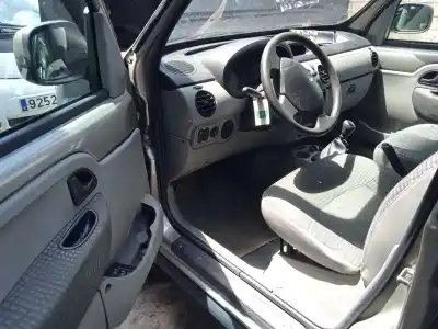 Veículo de Sucata renault kangoo (kc0/1_) 1.9 dci 4x4 do ano 2006 alimentado f9q790