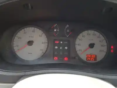 Veículo de Sucata renault kangoo (kc0/1_) 1.9 dci 4x4 do ano 2006 alimentado f9q790