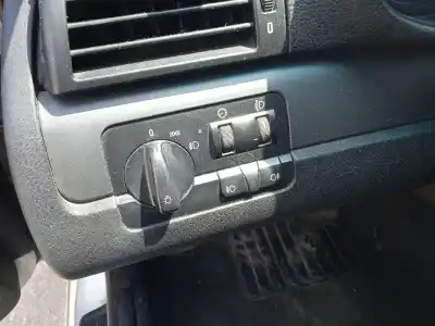 Scrapping Vehicle bmw 3 (e46) 320 d of the year 1998 powered 204d1