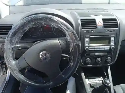 Scrapping Vehicle vw                                                   of the year 2004 powered bag