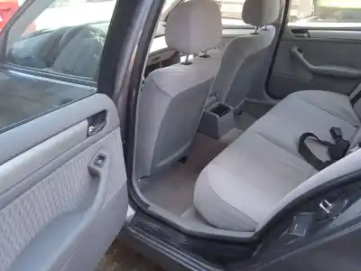 Scrapping Vehicle bmw 3 (e46) 320 d of the year 2001 powered 204d1