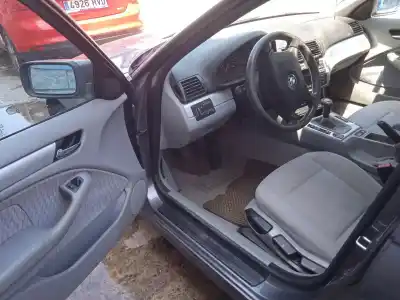 Scrapping Vehicle bmw 3 (e46) 320 d of the year 2001 powered 204d1