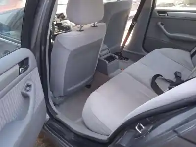 Scrapping Vehicle bmw 3 (e46) 320 d of the year 2001 powered 204d1