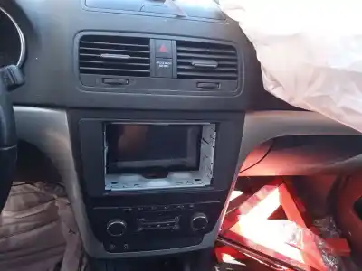 Veículo de Sucata skoda yeti (5l) 1.4 tsi do ano 2014 alimentado caxa