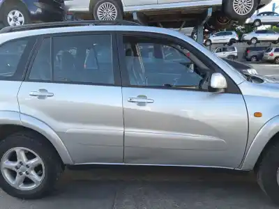 Veículo de Sucata toyota rav 4 ii (_a2_) 2.0 4wd (aca21, aca20) do ano 2000 alimentado 1az-fe