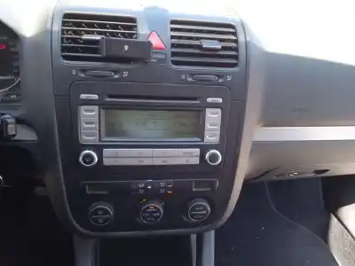 Scrapping Vehicle volkswagen jetta iii (1k2) 1.6 fsi of the year 2007 powered blf