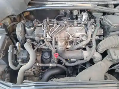 Scrapping Vehicle volvo s80 i (184) d5 of the year 2003 powered d5244t