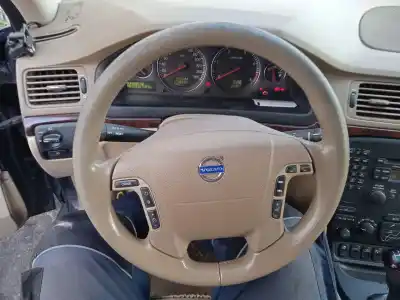 Scrapping Vehicle volvo s80 i (184) d5 of the year 2003 powered d5244t