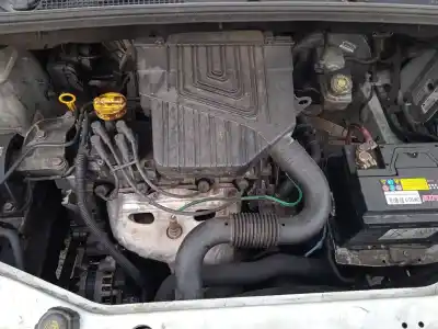 Здавання транспортного засобу dacia dokker express furgoneta/monovolumen 1.6 року 2014 потужний k7m812