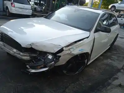 Véhicule à la ferraille AUDI A4 B8 AVANT (8K5)  de l'année 2014 alimenté CDUC