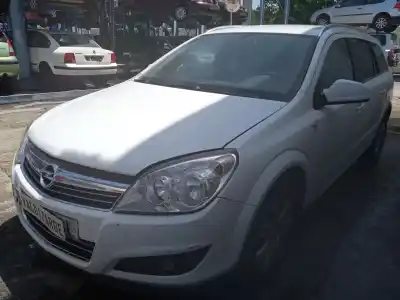 Véhicule à la ferraille OPEL ASTRA H RANCHERA FAMILIAR (A04)  de l'année 2009 alimenté Z17DTR