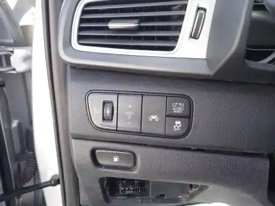 Veículo de Sucata kia niro (de) 1.6 gdi hybrid do ano 2018 alimentado g4le