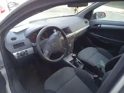 Veículo de Sucata opel astra h (a04) 1.7 cdti (l48) do ano 2005 alimentado z17dth