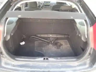 Veículo de Sucata citroen c4 coupé (la_) 1.6 16v do ano 2008 alimentado nfu