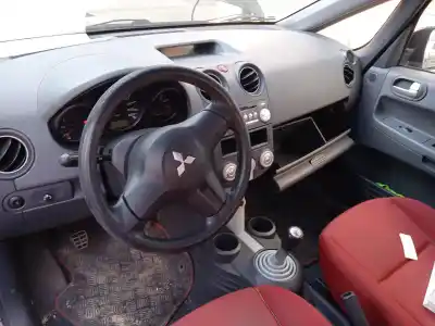 Véhicule à la ferraille mitsubishi colt vi (z3_a, z2_a) 1.3 (z21a) de l'année 2007 alimenté 135930