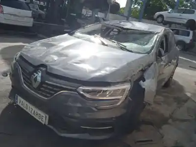 Veículo de Sucata renault megane iv fastback (b9a/m/n_) 1.3 tce 140 (b9nb) do ano 2023 alimentado h5h490