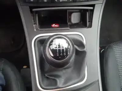 Veículo de Sucata mazda 3 (bl) 1.6 mzr cd (bl14) do ano 2012 alimentado y6