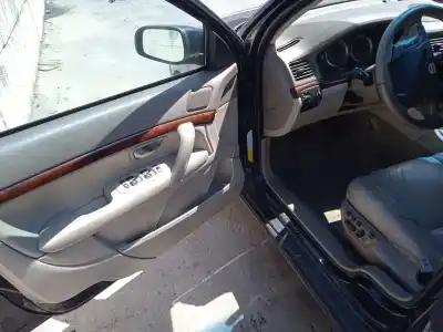 Scrapping Vehicle volvo s80 i (184) d5 of the year 2005 powered d5244t