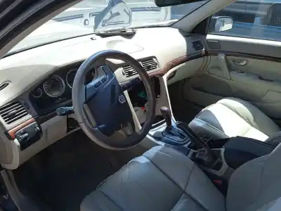 Scrapping Vehicle volvo s80 i (184) d5 of the year 2005 powered d5244t