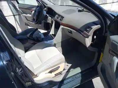 Scrapping Vehicle volvo s80 i (184) d5 of the year 2005 powered d5244t