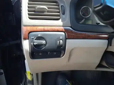 Scrapping Vehicle volvo s80 i (184) d5 of the year 2005 powered d5244t