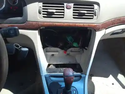 Scrapping Vehicle volvo s80 i (184) d5 of the year 2005 powered d5244t