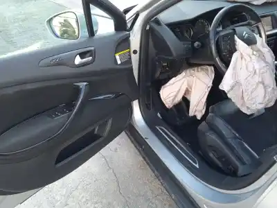 Veículo de Sucata citroen c5 iii (rd_) 2.2 hdi (rd4hth) do ano 2009 alimentado 4ht