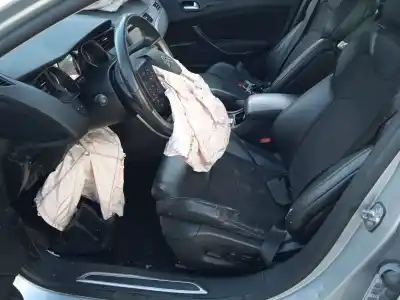 Veículo de Sucata citroen c5 iii (rd_) 2.2 hdi (rd4hth) do ano 2009 alimentado 4ht