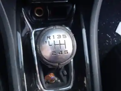 Veículo de Sucata citroen c5 iii (rd_) 2.2 hdi (rd4hth) do ano 2009 alimentado 4ht