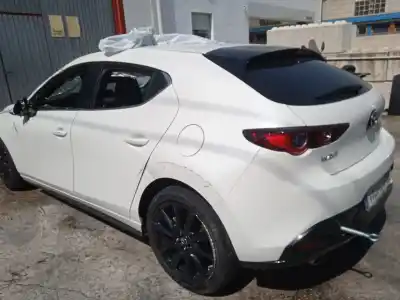 Scrapping Vehicle mazda 3 fastback (bp) 2.0 skyactiv-g m hybrid of the year 2023 powered pexn